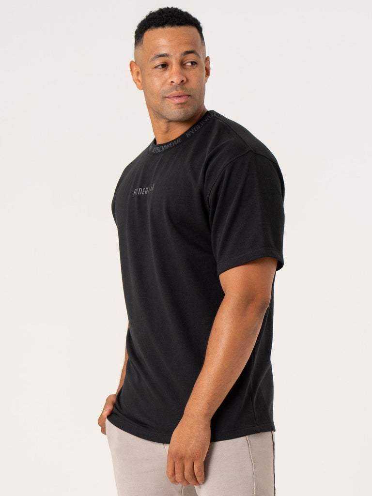 Pursuit Fleece T-Shirt - Black - Ryderwear